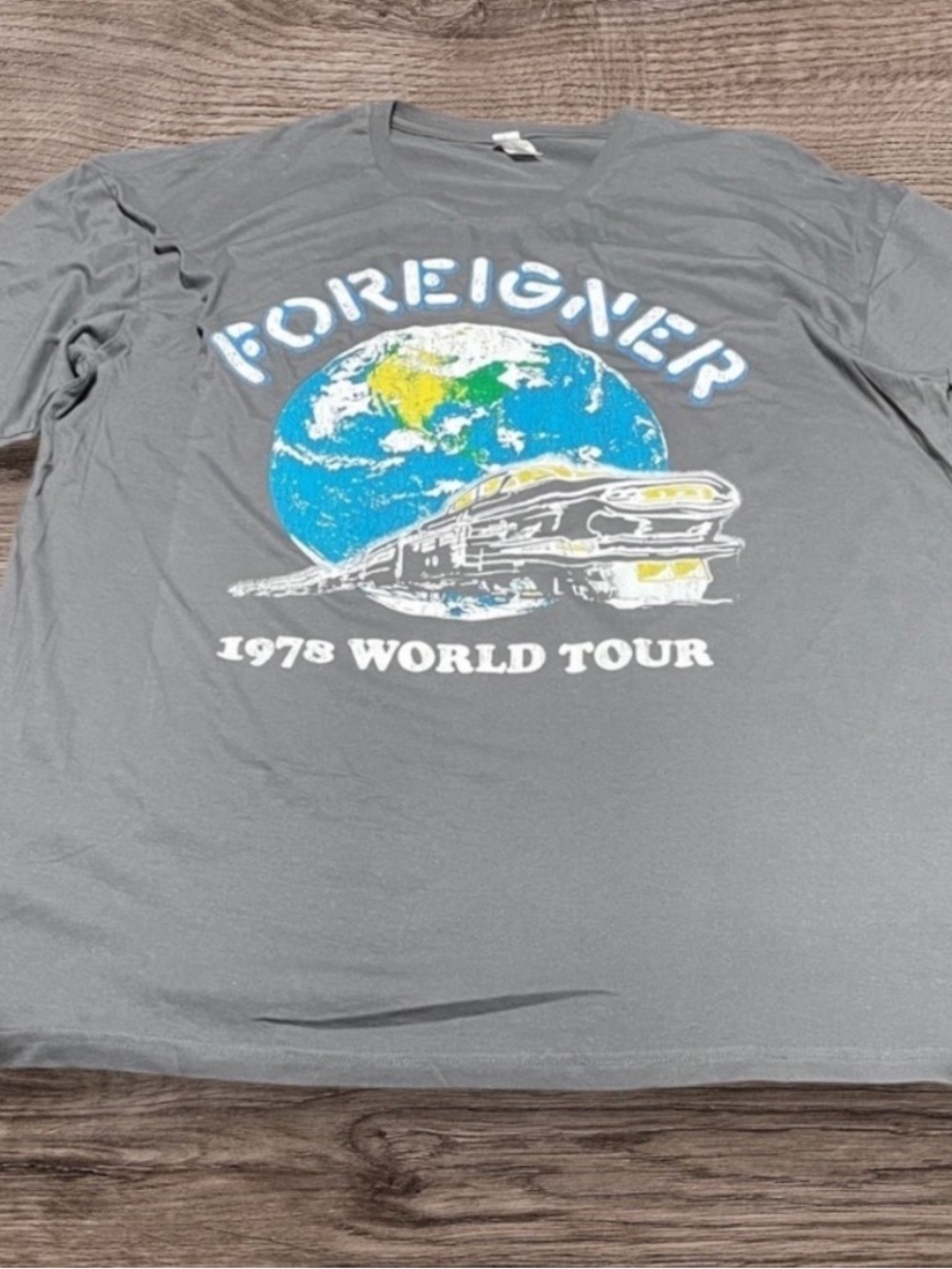 Foreigner 1978 World Tour Gray T-Shirt - Picture 5 of 5